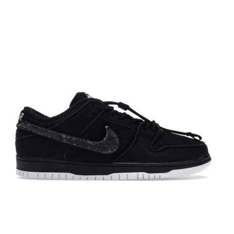 Nike Dunk Low Gnarhunters