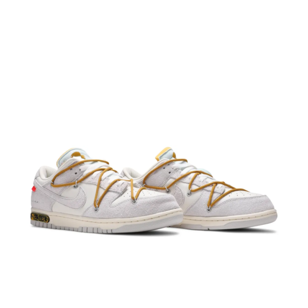 Nike Off-White x Dunk Low Lot 37 of 50