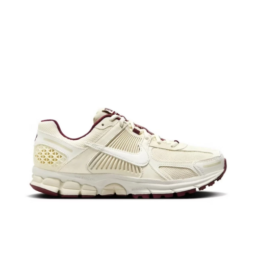 Nike Zoom Vomero 5 Valentine's Day