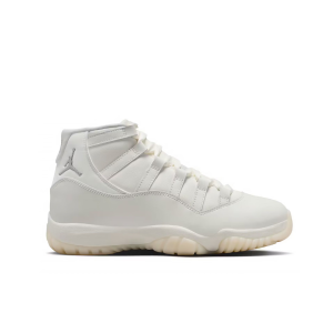 Air Jordan 11 Pearl